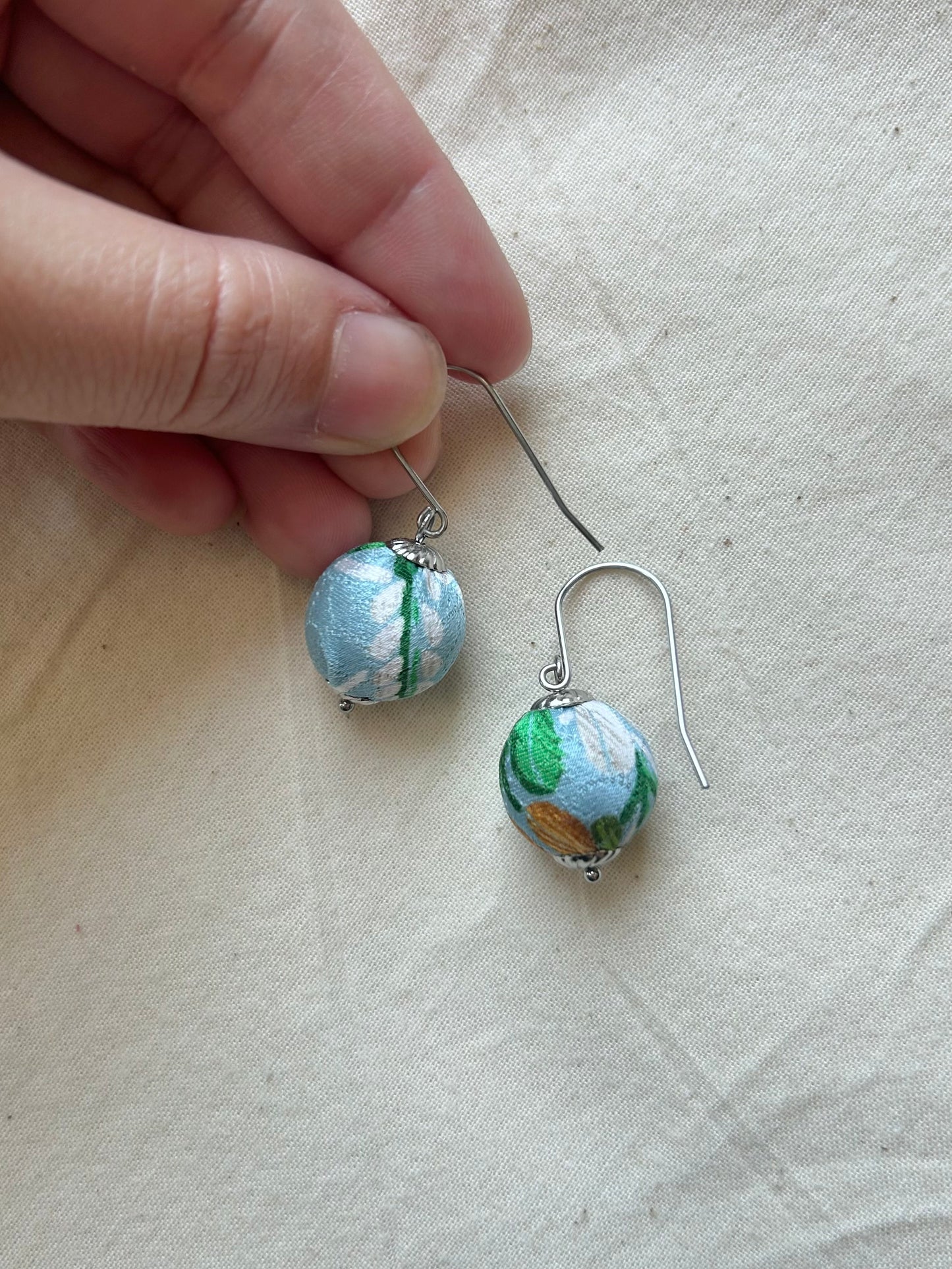 Boucles d'oreilles KIRA - Mélange doux bleu océan