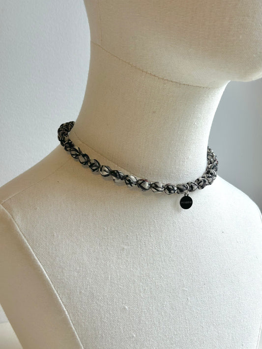 Collar MIKA - Gris Guijarro