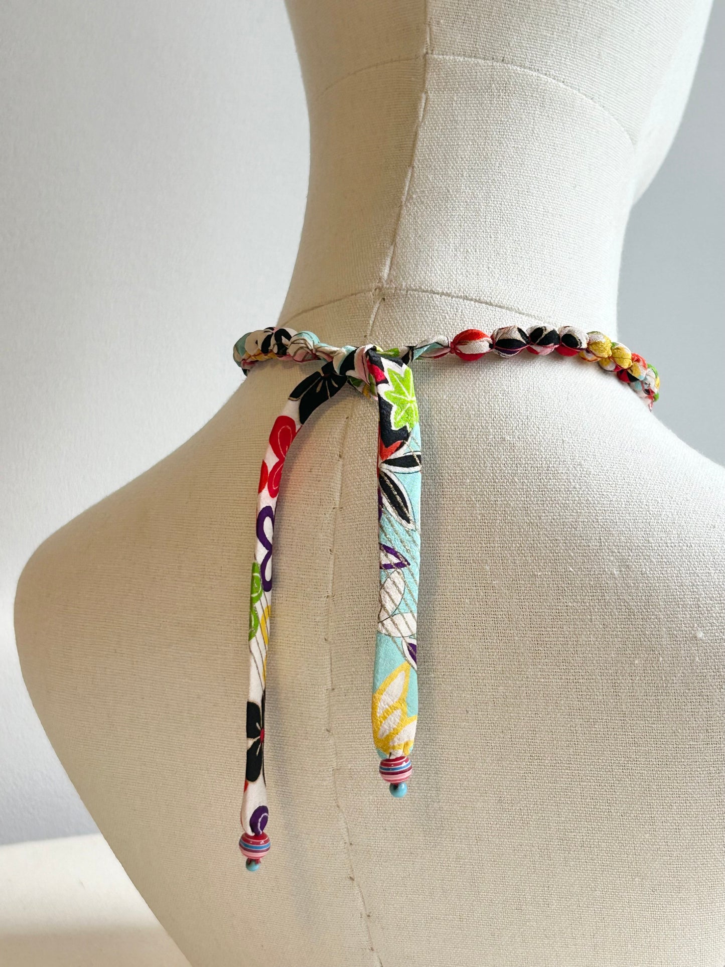 Collar MIKA - Caramelo de flores
