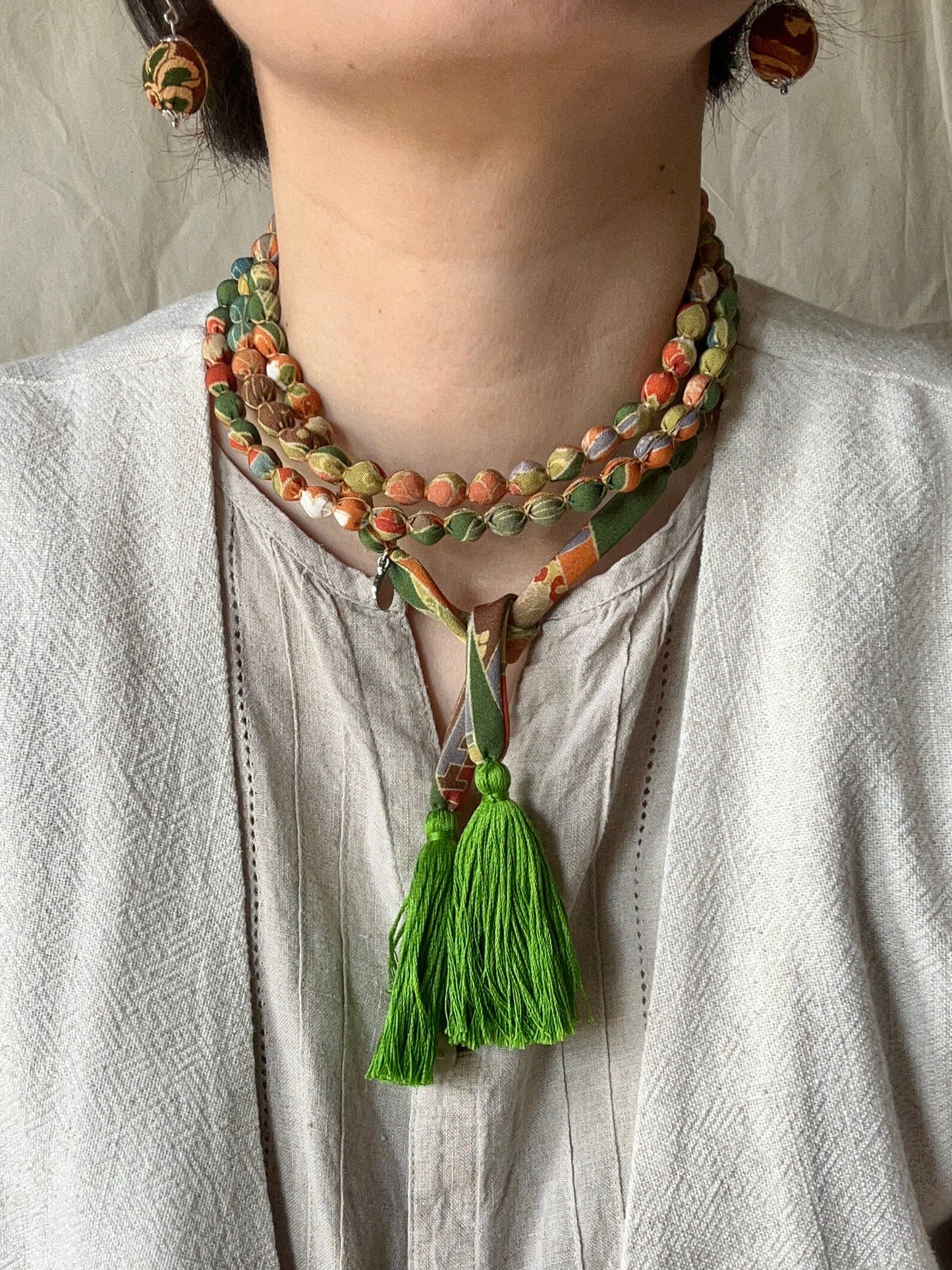 Collar SAKURAKA - Verde Festivo