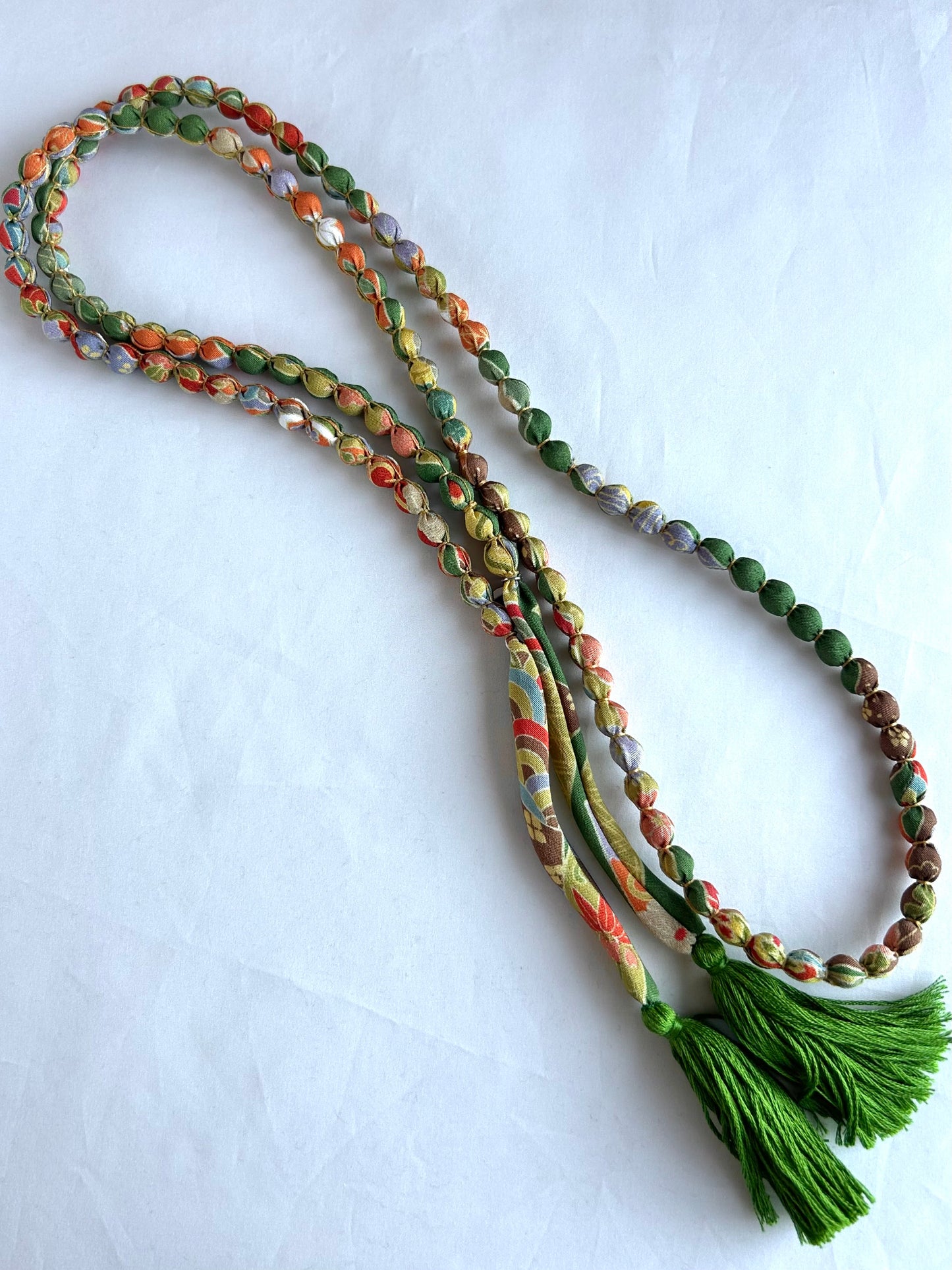 Collar SAKURAKA - Verde Festivo