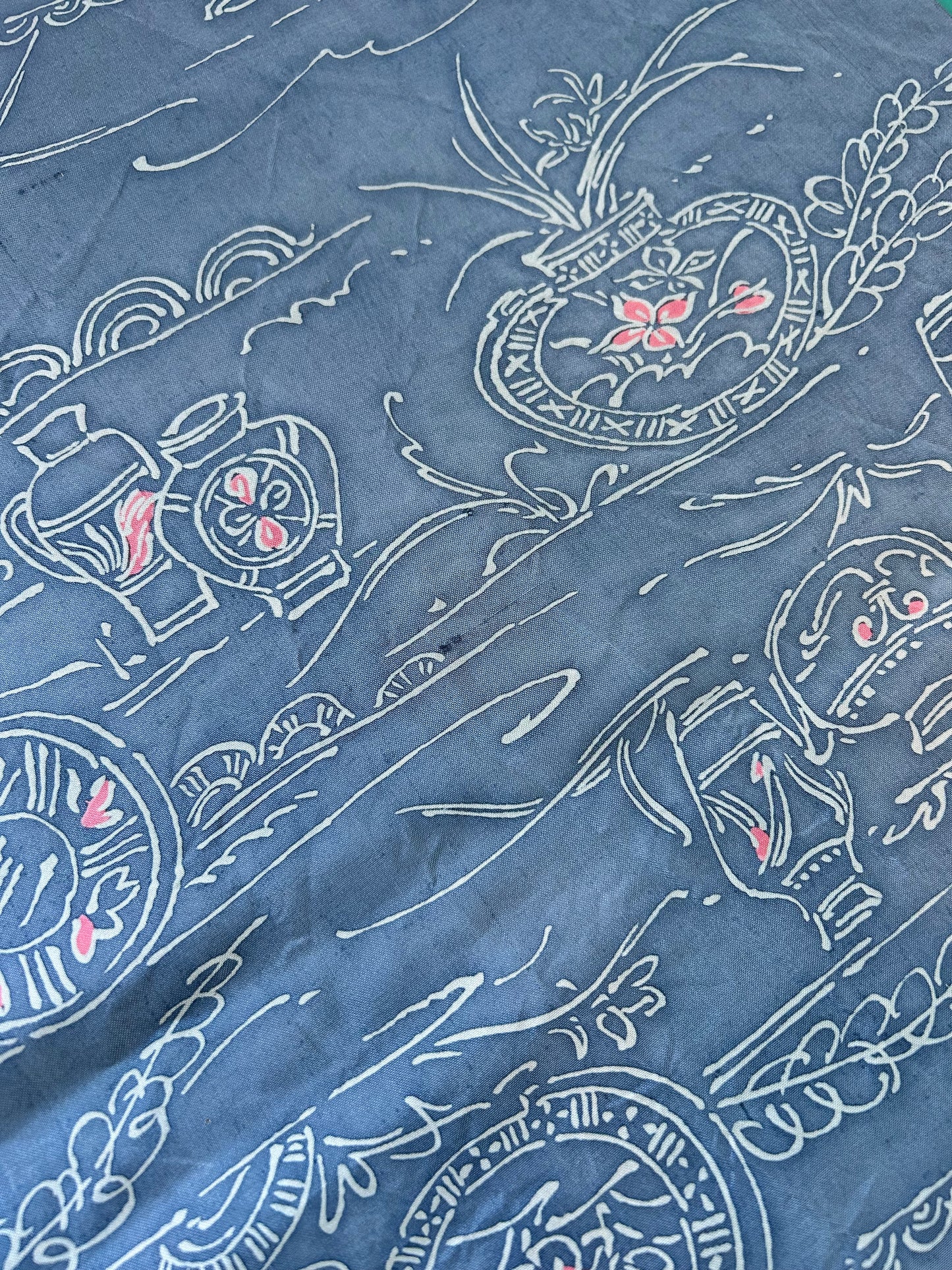 SAKURAKA Necklace -Vase in Blue