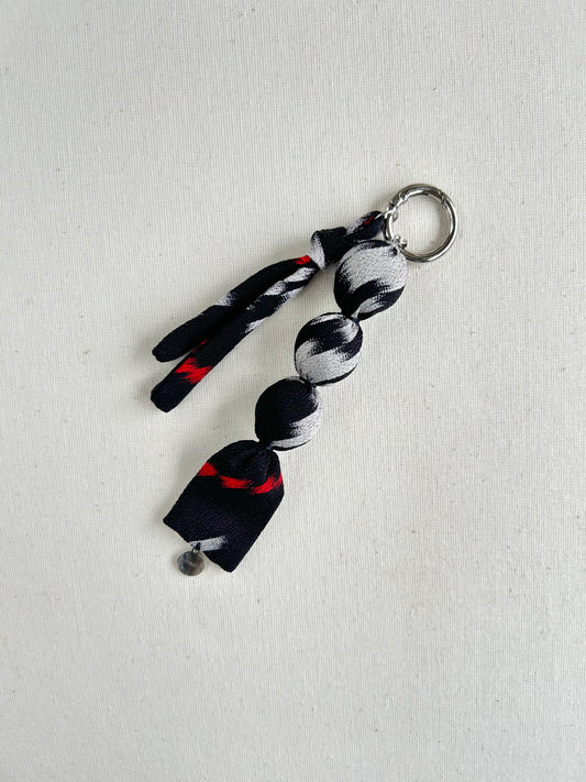 KIRA Necklace Charm -Noir Kasuri