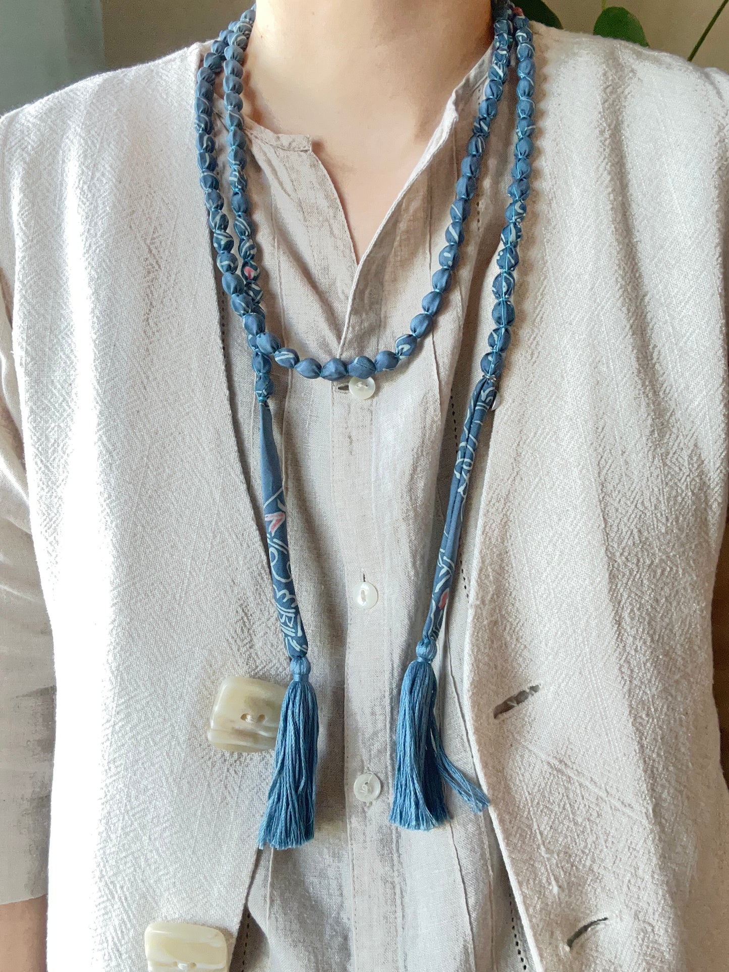 SAKURAKA Necklace -Vase in Blue