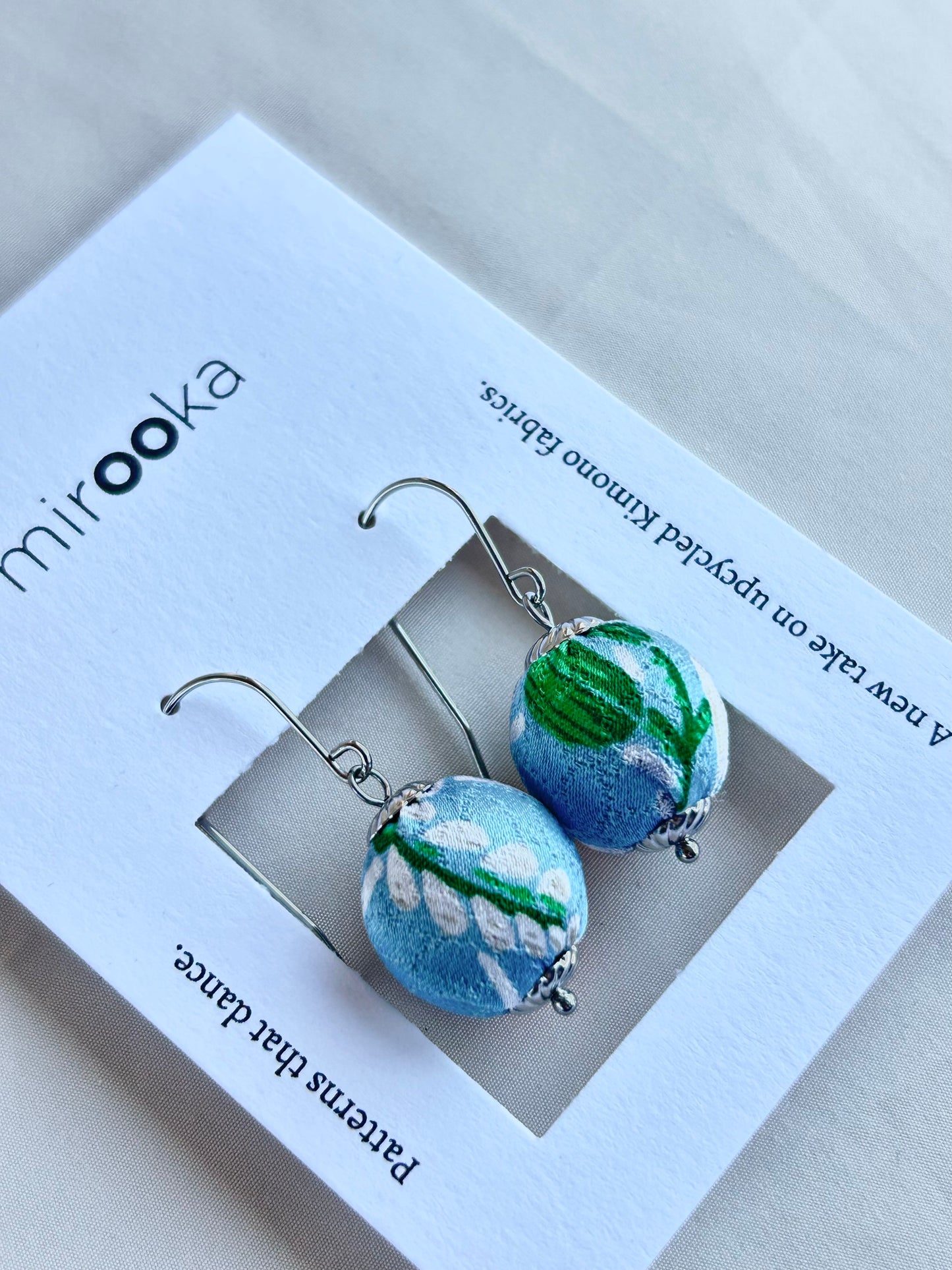 Boucles d'oreilles KIRA - Mélange doux bleu océan