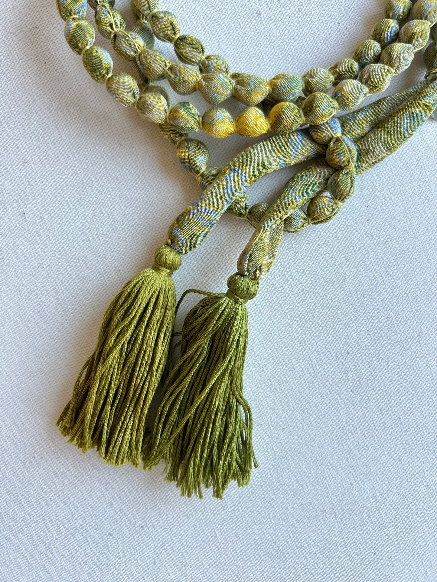 Collar SAKURAKA - Amarillo Oliva