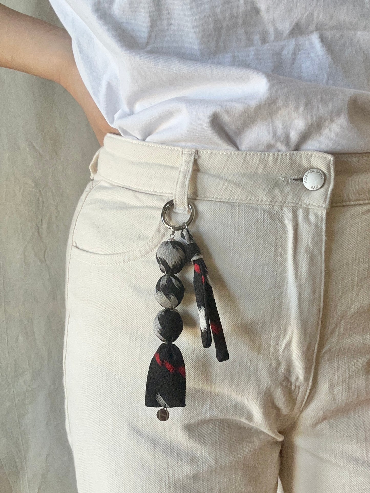KIRA Necklace Charm -Noir Kasuri