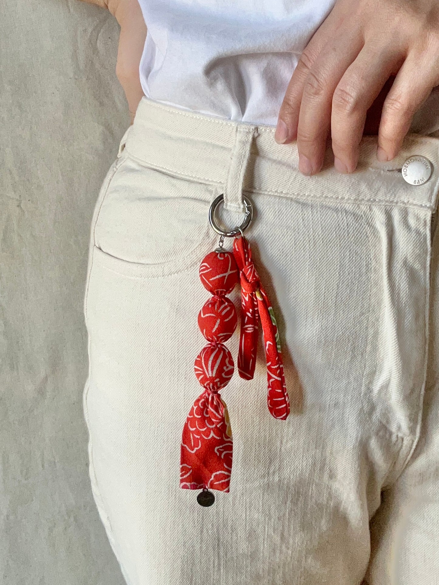 KIRA Necklace Charm -Scarlet Kiku