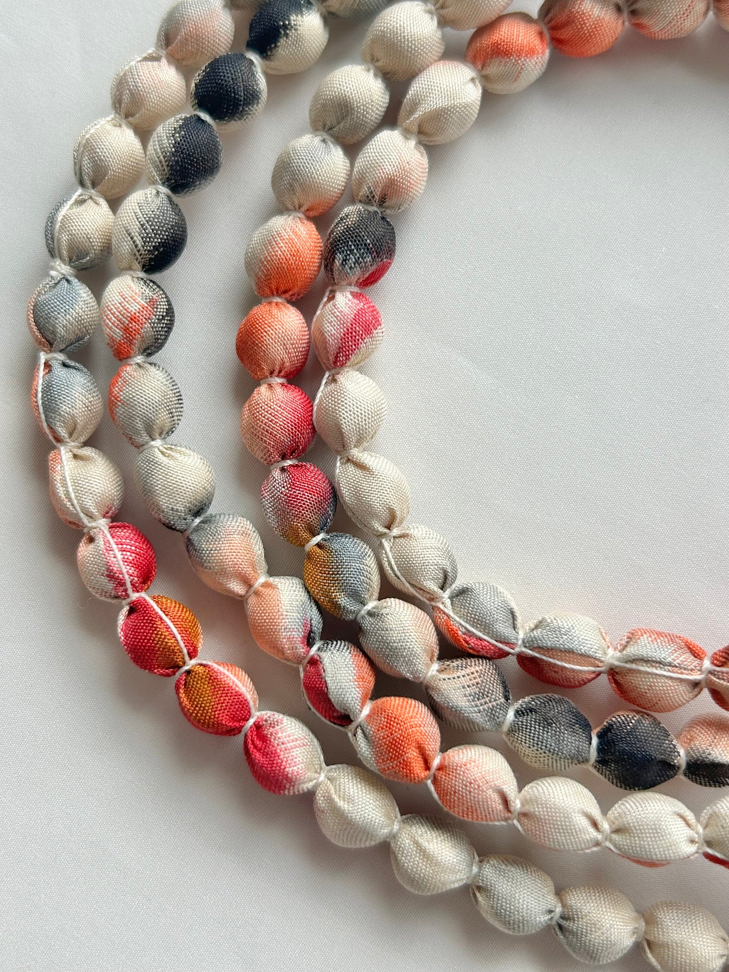 SAKURAKA Necklace -Crimson Marble