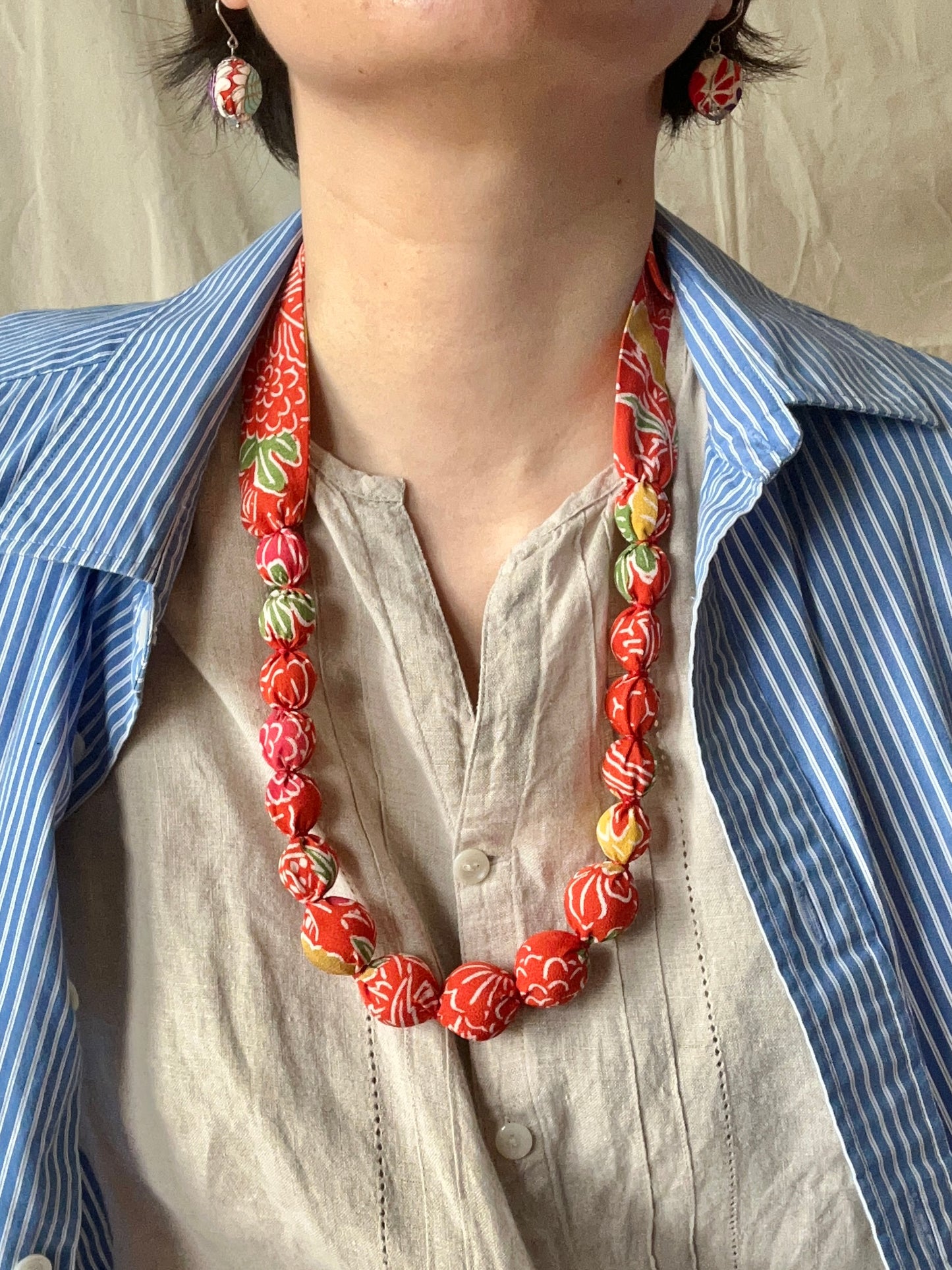 KIRA Necklace -Scarlet Kiku