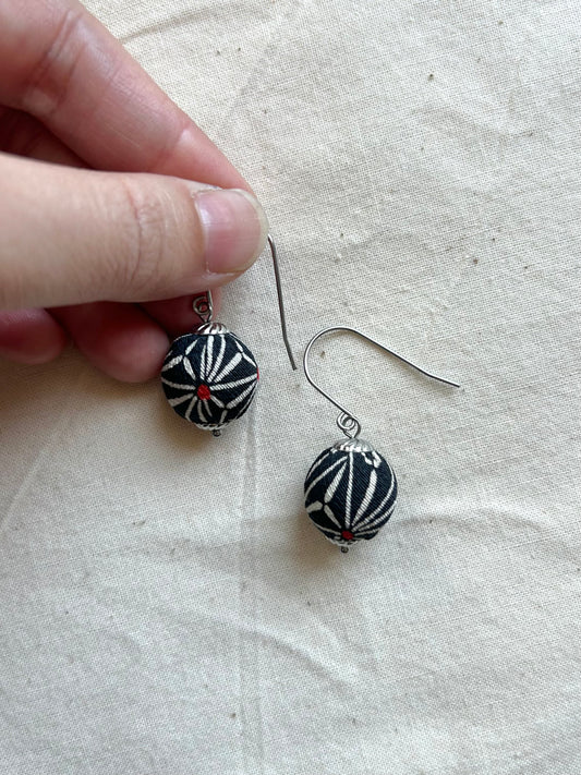 KIRA Earrings -Asanoha