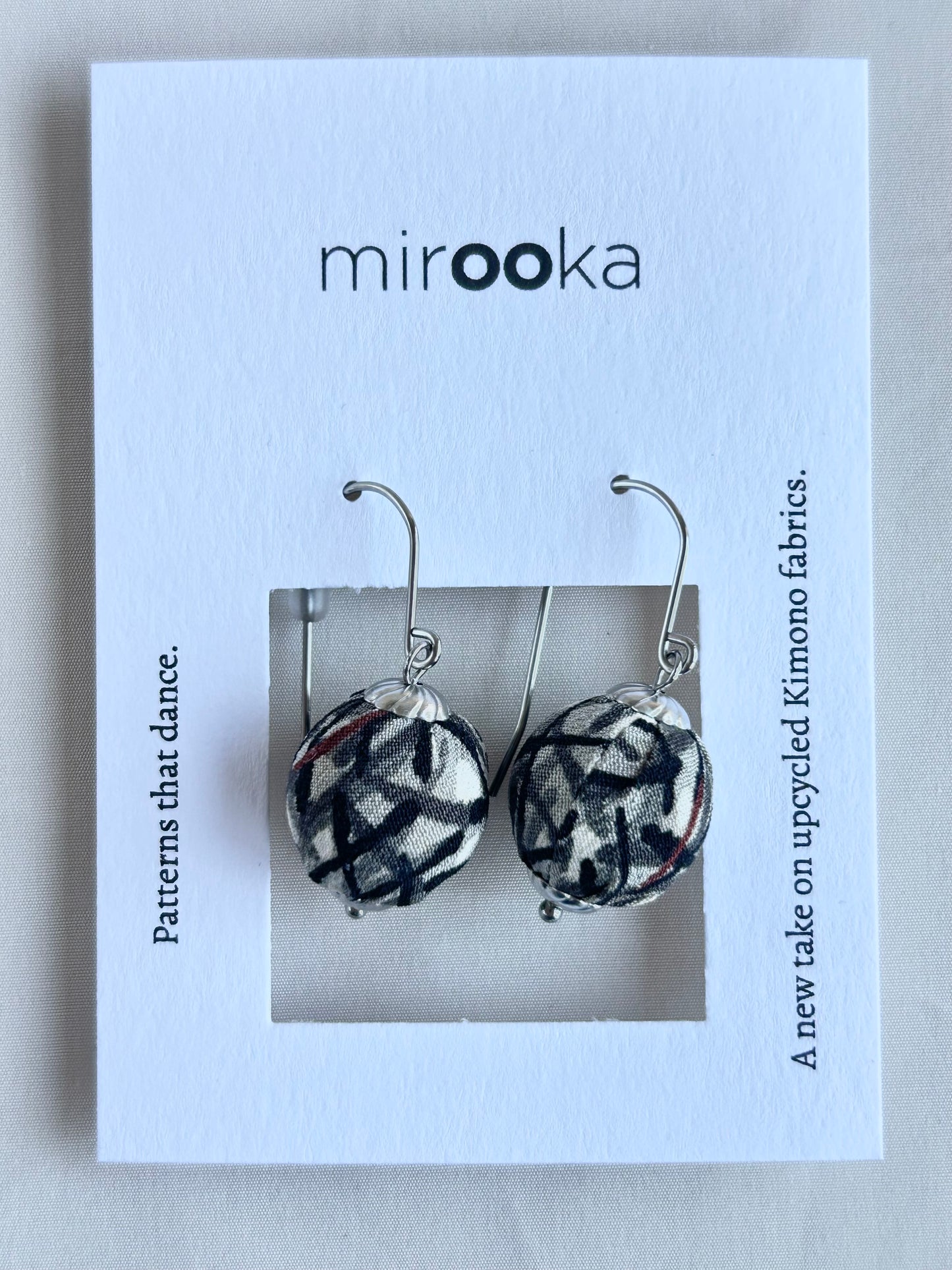 Pendientes KIRA - Gris guijarro