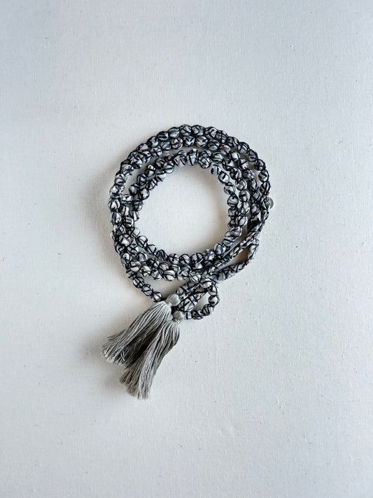 SAKURAKA Collar -Gris Guijarro