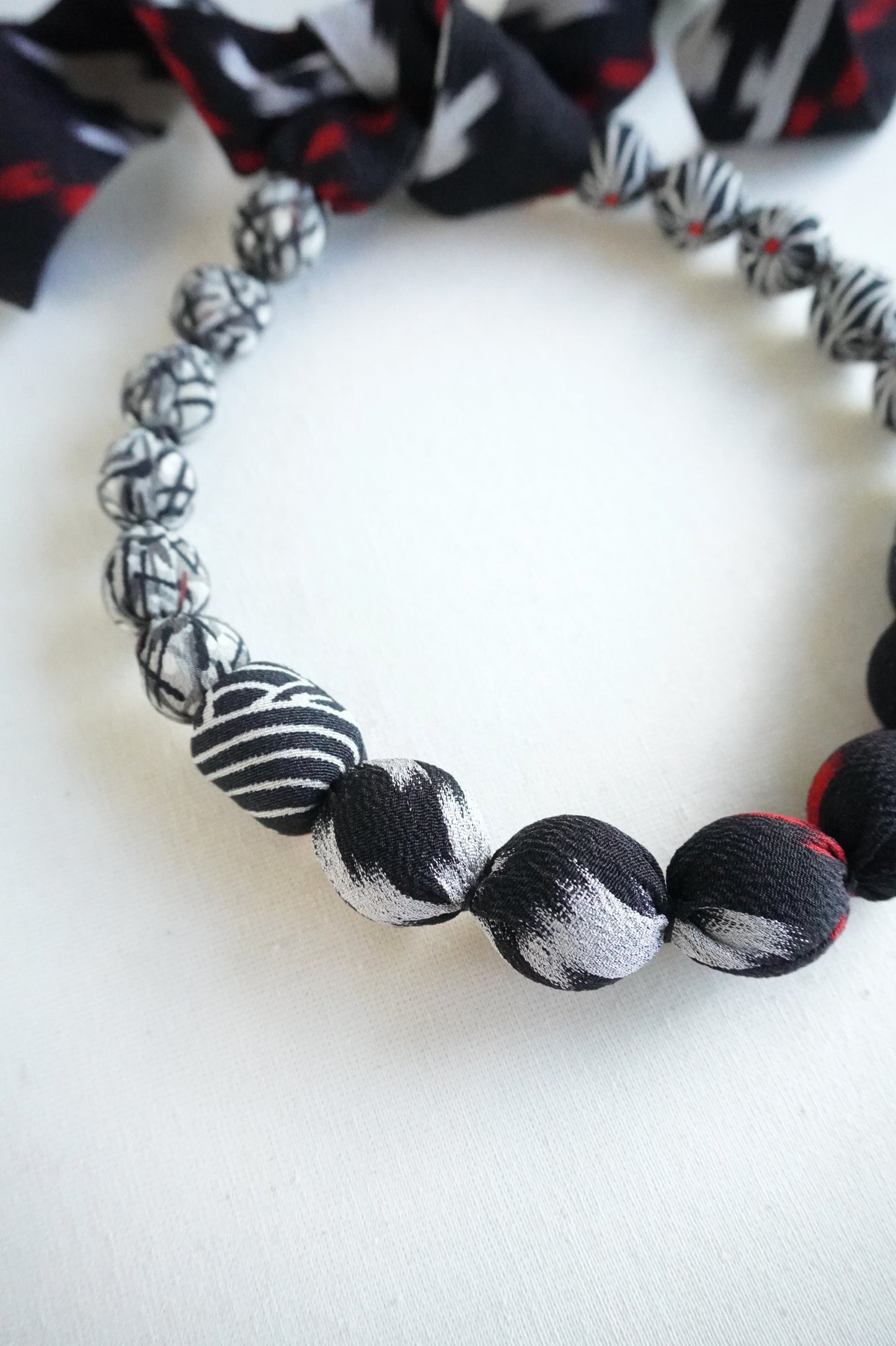 KIRA Necklace -Mosaic
